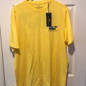 Men's vineyard vines tshirt